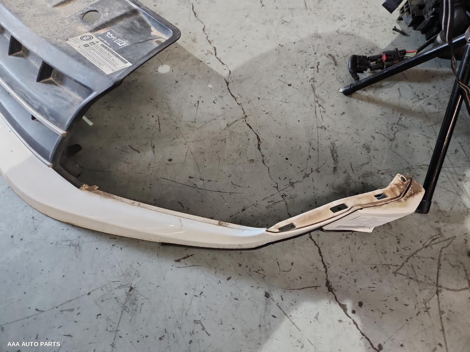 Front Bumper VOLKSWAGEN AMAROK 2011 (00001848) - Image 4