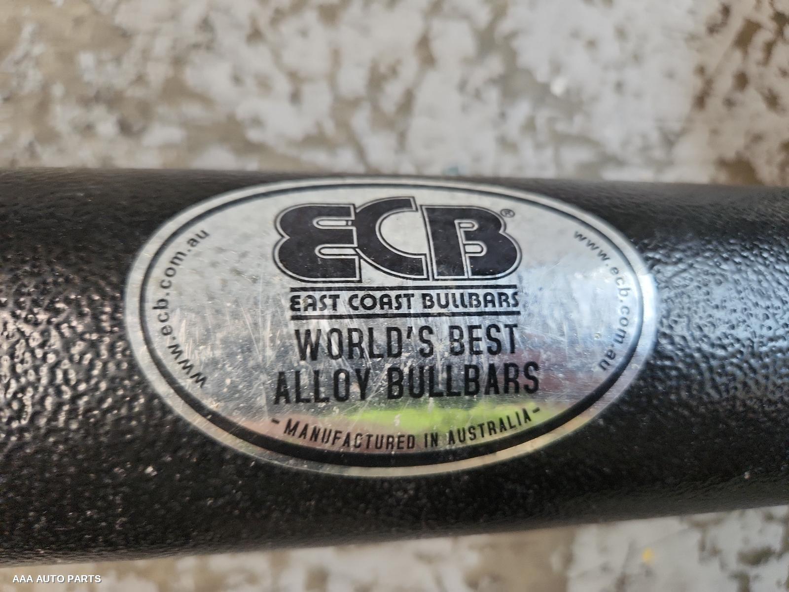 Front Bumper TOYOTA HIACE 2017 (00000462) - Image 3