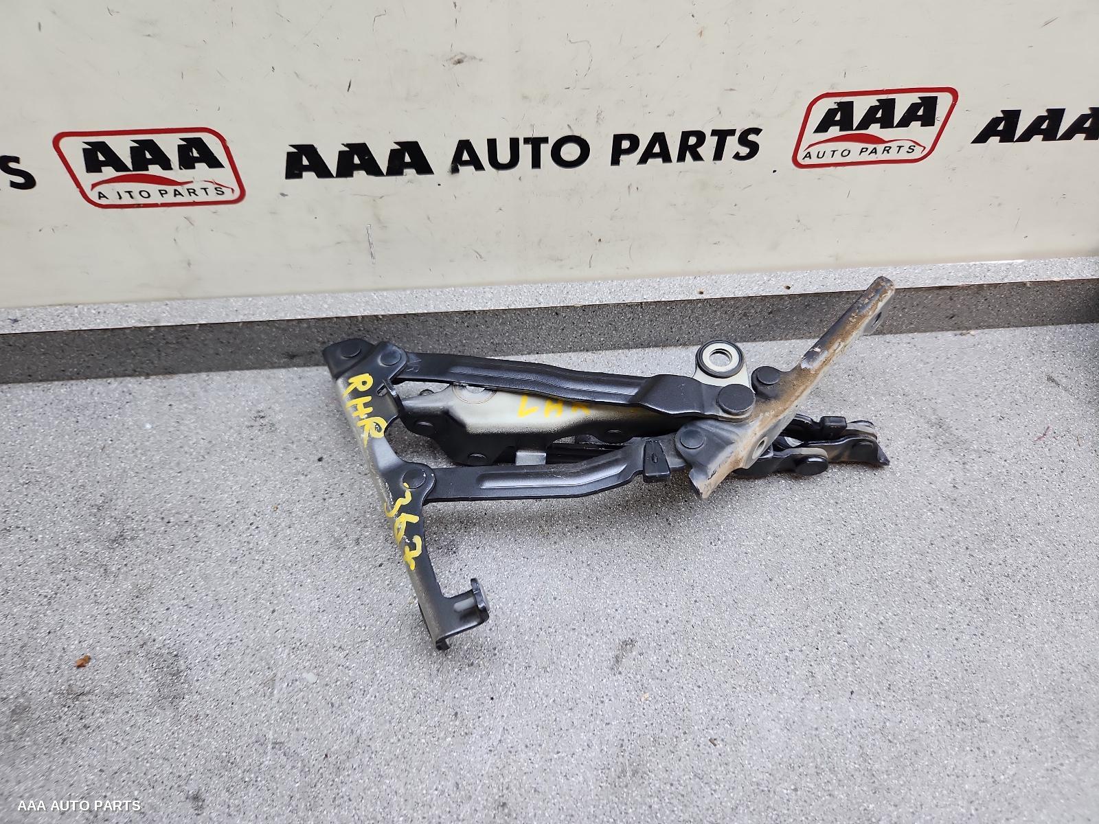 Bootlid/Tgate Hinge TOYOTA 86 2013 (00000367)