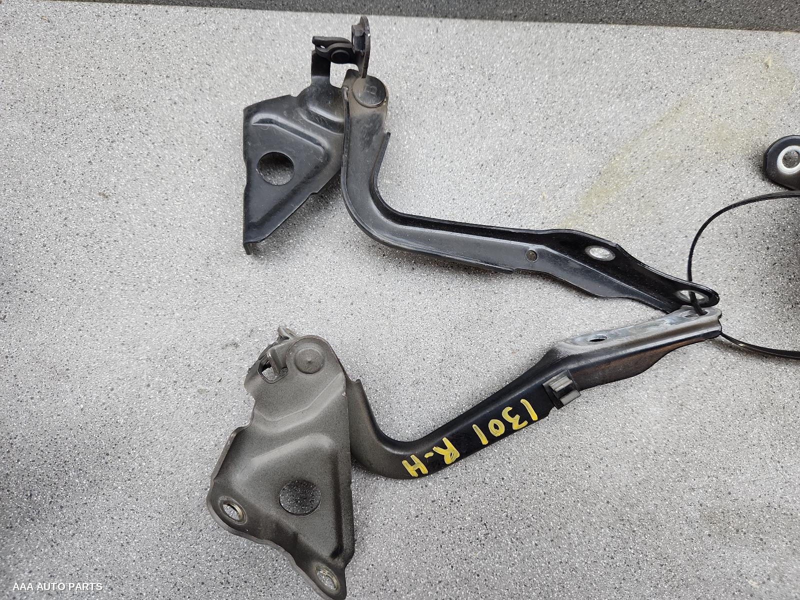 Bonnet Hinge/Strut TOYOTA RAV4 2011 (00001301)