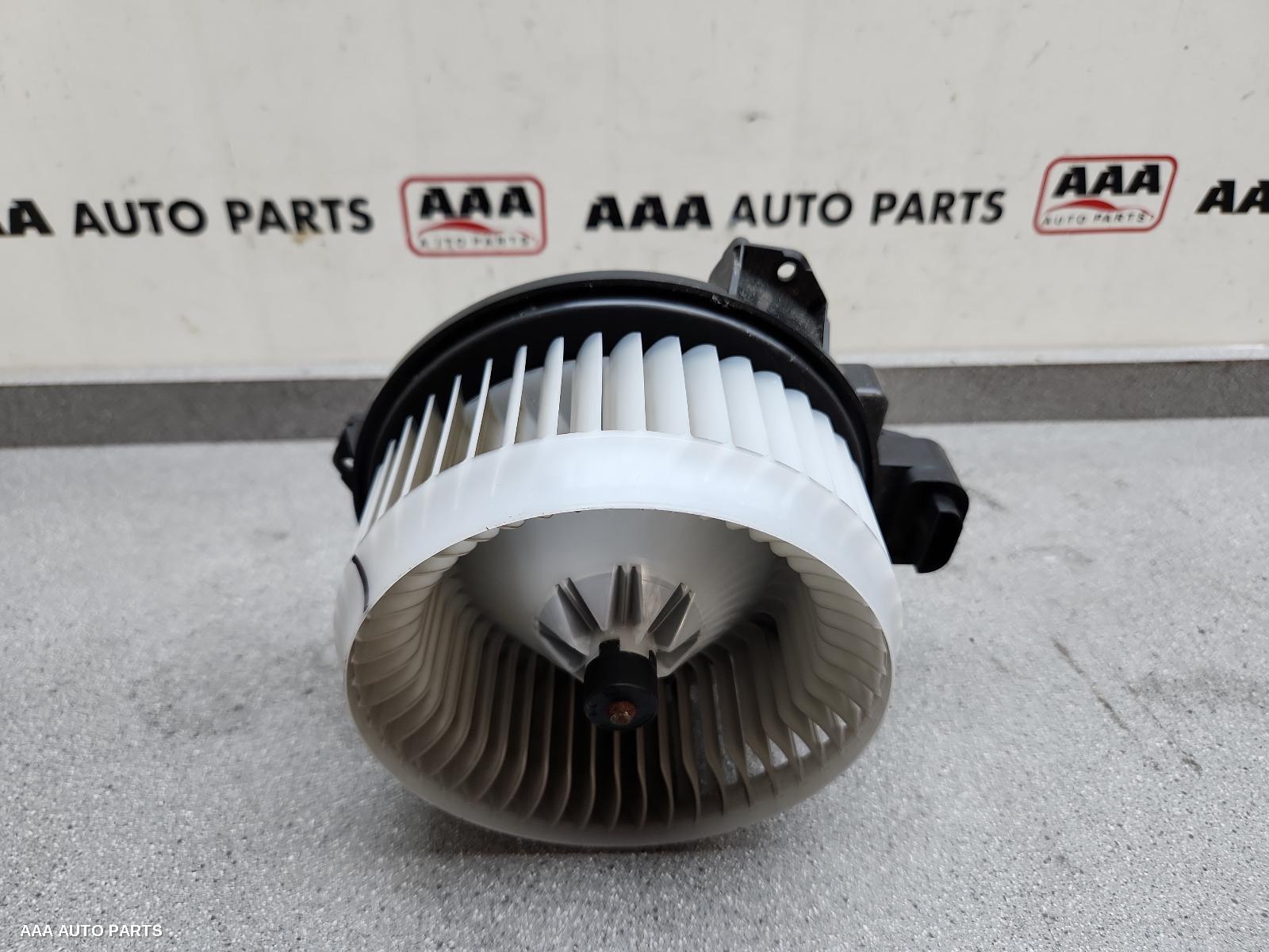Heater Fan Motor TOYOTA AURION 2009 (00000426) - Image 2