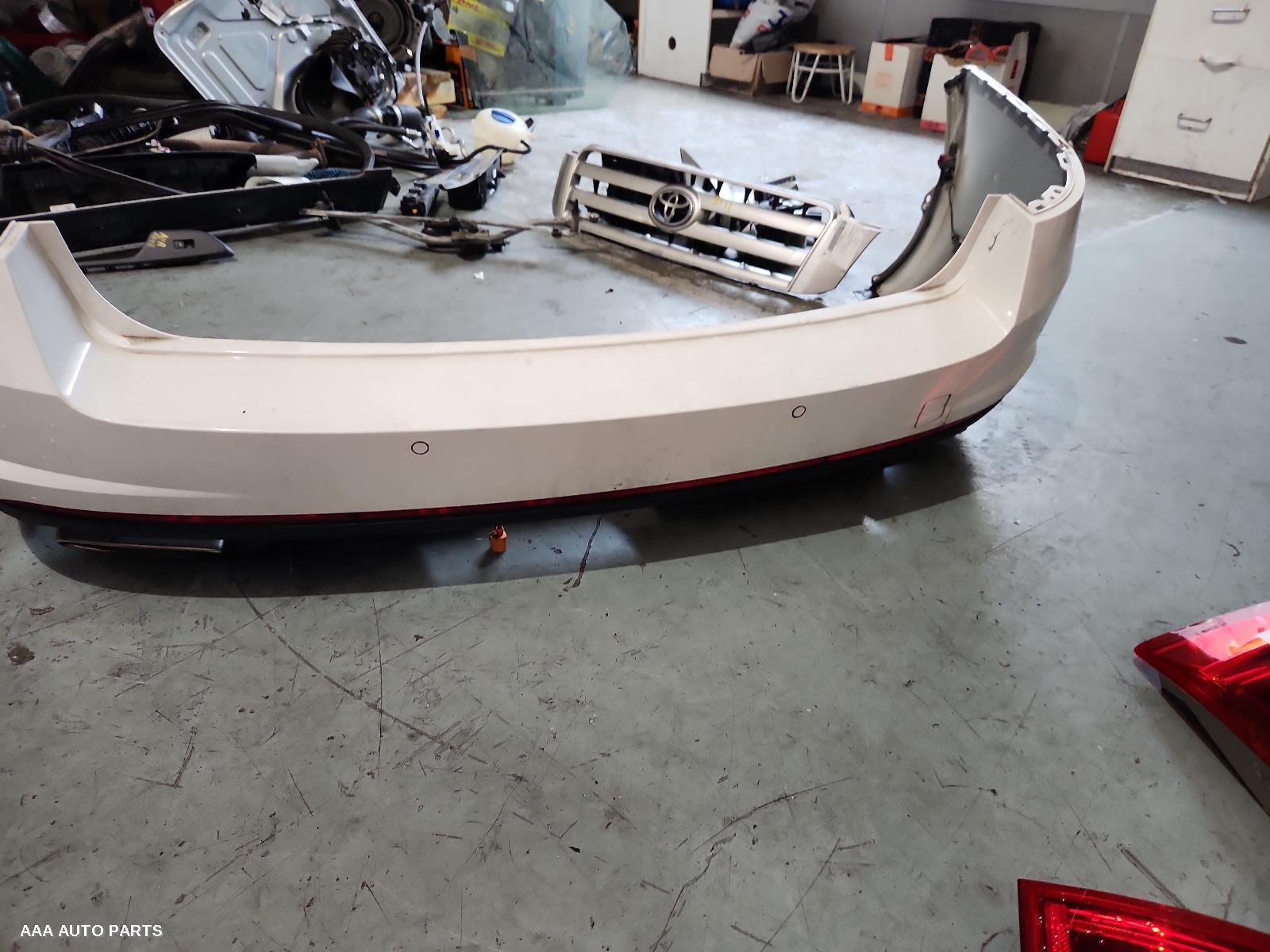 Rear Bumper SKODA OCTAVIA 2017 (00001114) - Image 2