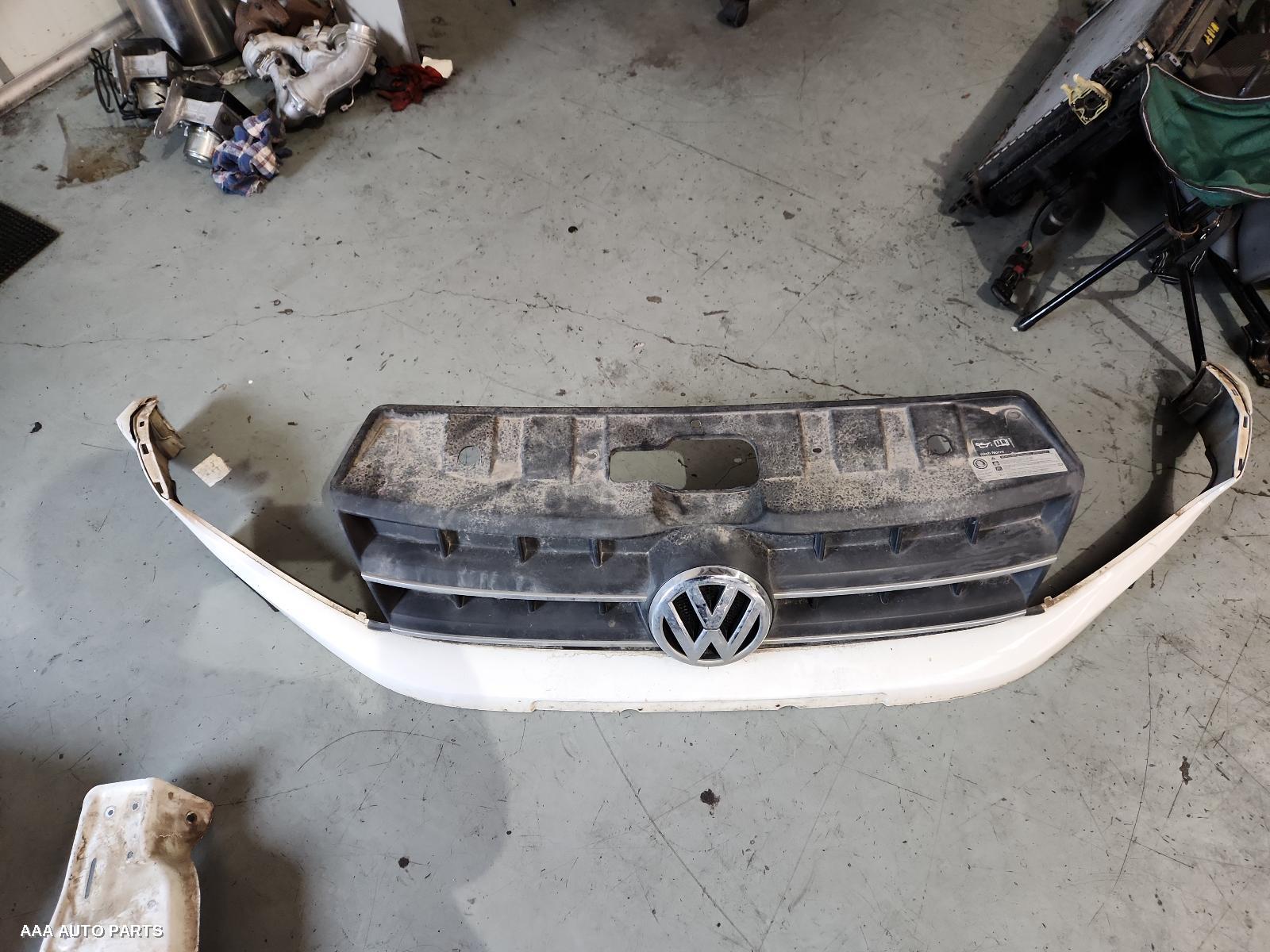 Front Bumper VOLKSWAGEN AMAROK 2011 (00001848)